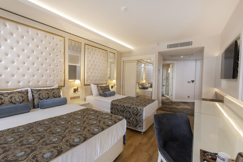 

Catania - Turkler - Haydarpasha Palace Hotel