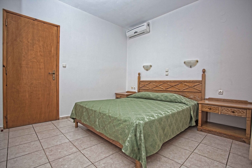 

Roma - Adele - Ilian Beach & Apartments