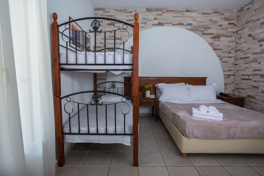

Napoli - Naxos Chora - Naxos Palace Hotel