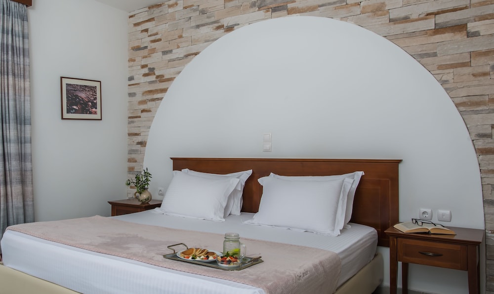 

Verona - Stelida - Naxos Palace Hotel