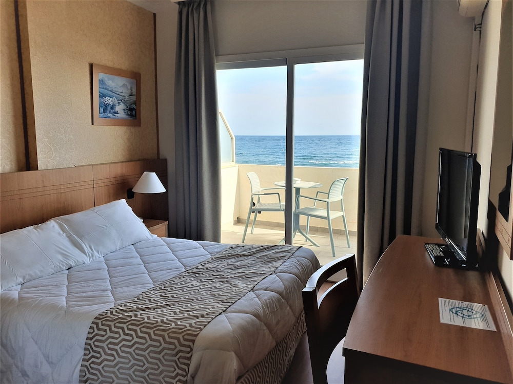 

Roma - Torre del Mar - Hotel Santa Rosa