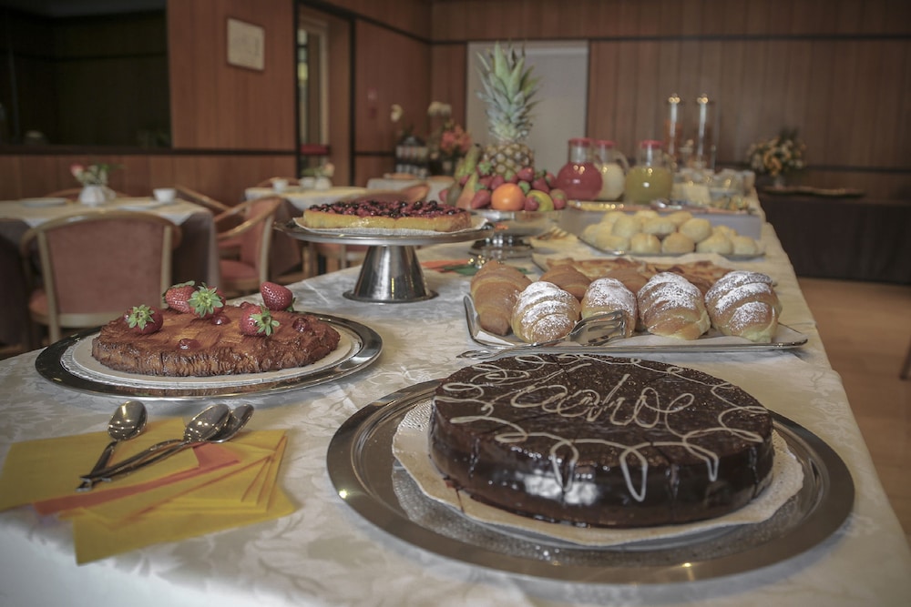 

Catania - Costa Marche, Mare Italia - Hotel Fortuna