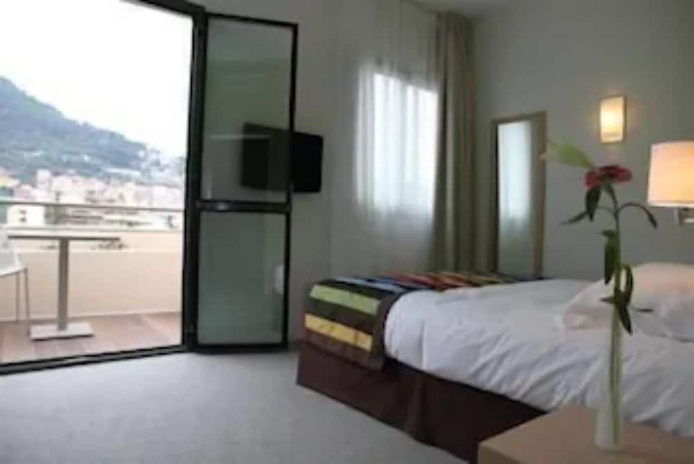 

Roma - Cap-d'Ail - Esatitude Hotel