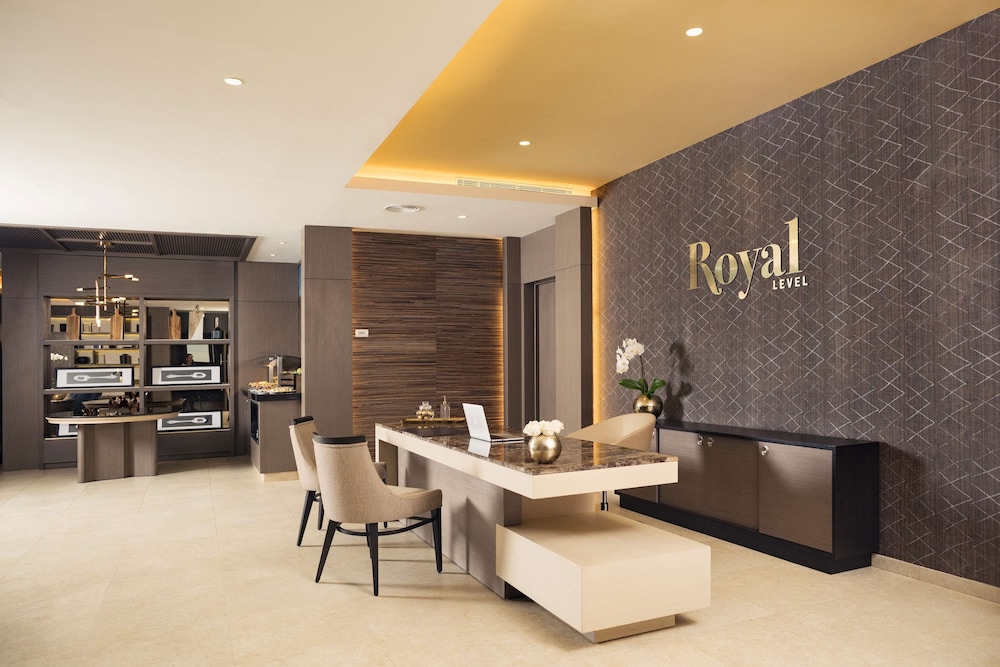 

Roma - El Café - El Embajador, a Royal Hideaway Hotel