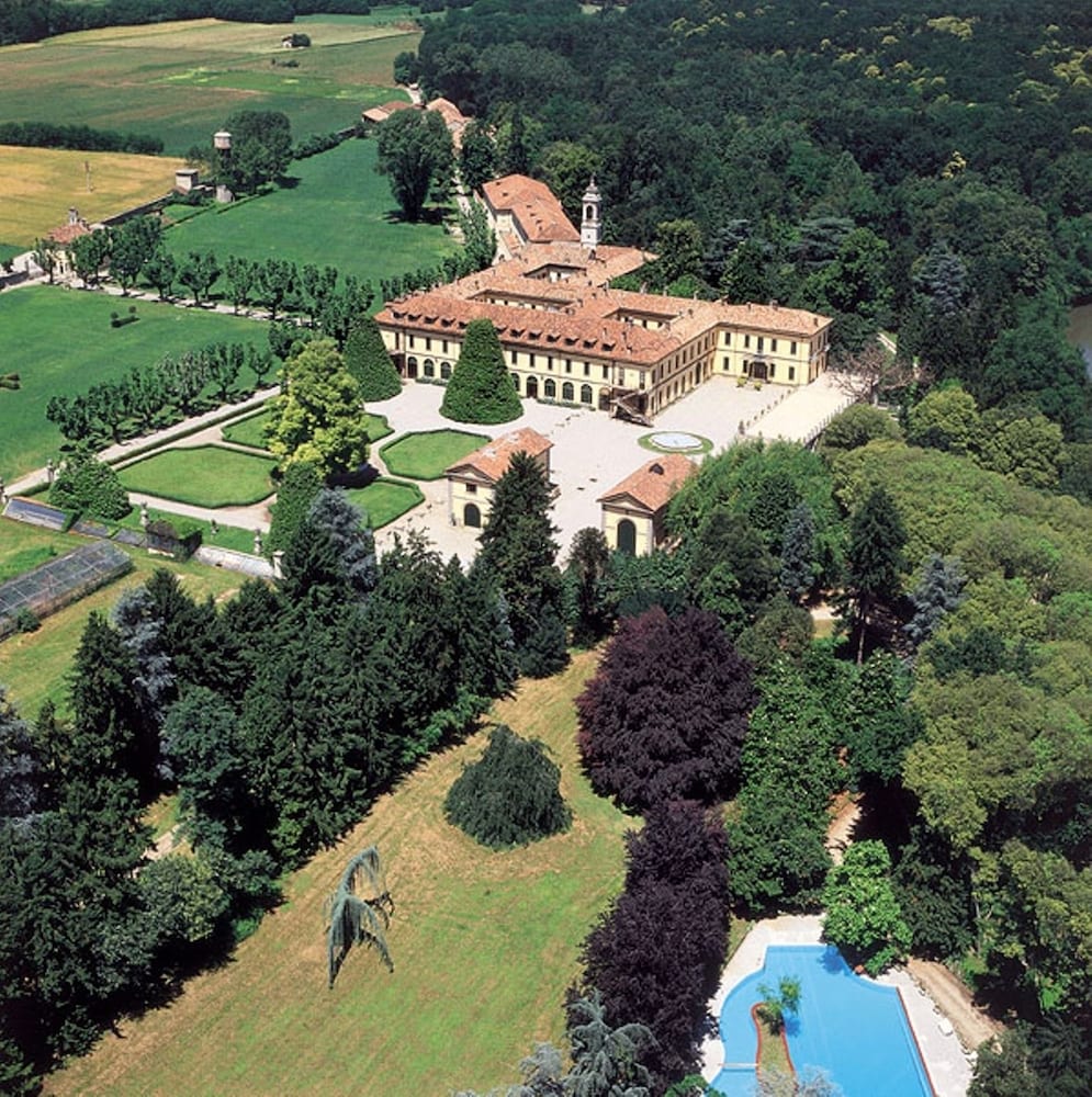 

Bari - Vaprio D'Adda - Country Hotel Castelbarco