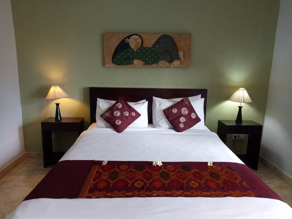 

Napoli - Nusa Dua - Bali - Ellies Hotel