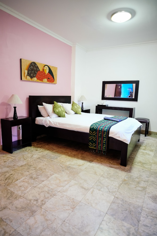 

Milano - Nusa Dua - Bali - Ellies Hotel