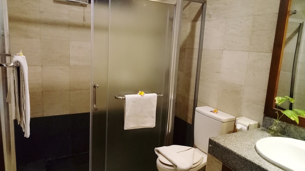 

Bologna - Nusa Dua - Bali - Ellies Hotel