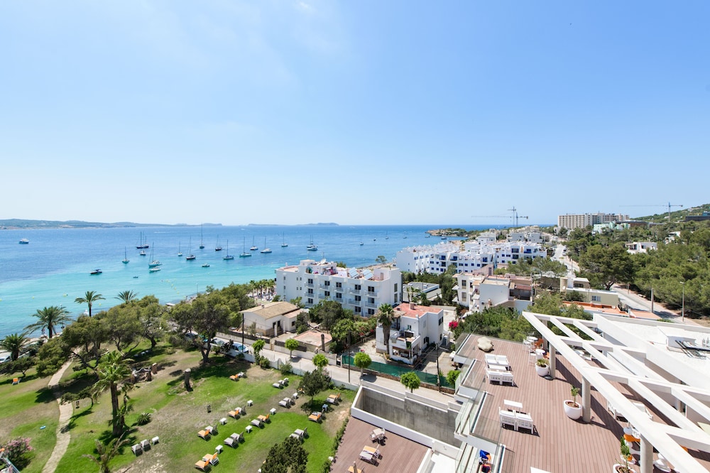 

Bologna - San Antonio de Portmany, Ibiza - Abrat Hotel