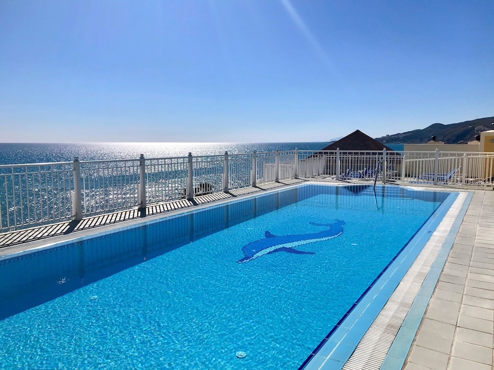 

Milano - Frigiliana - Hotel Perla Marina