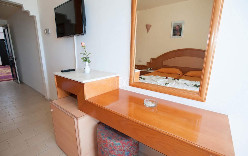 

Milano - Mahdia - Thapsus Beach Resort