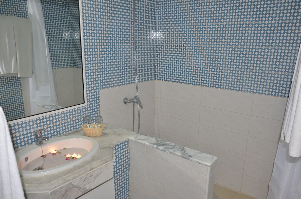 

Napoli - Mahdia - Thapsus Beach Resort