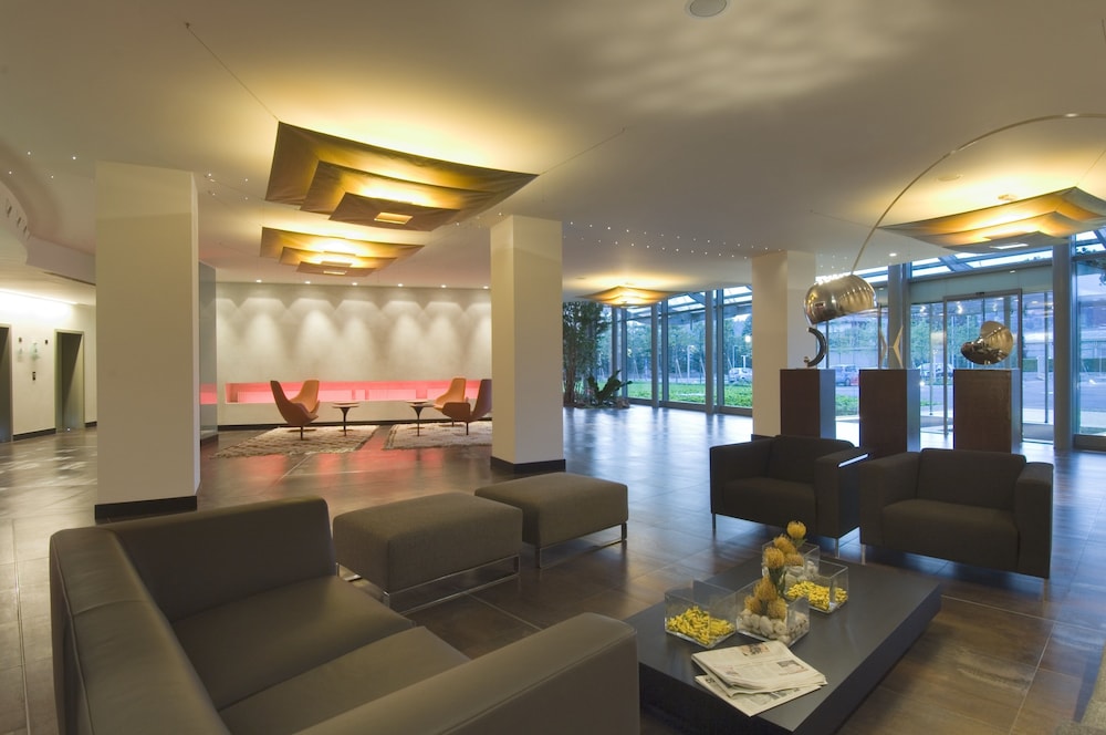 

Bari - Como - Hotel Cruise