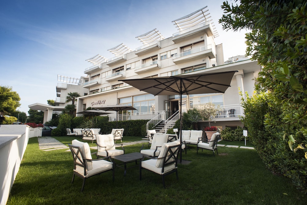 

Milano - Ancona - Grand Hotel Passetto