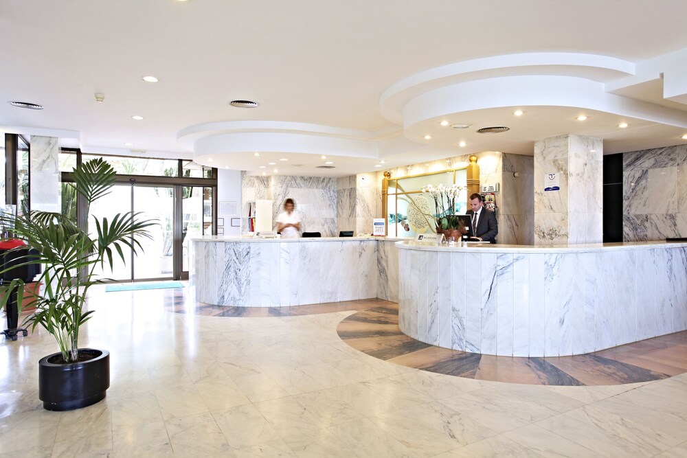 

Cagliari - Cala Ratjada - Hotel & Spa S'entrador Playa