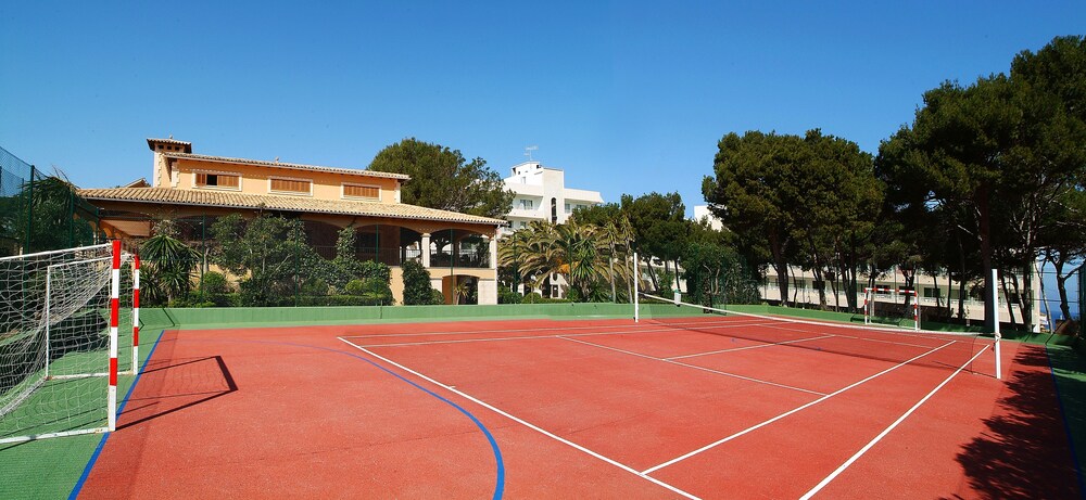 

Bari - Cala Ratjada - Hotel & Spa S'entrador Playa