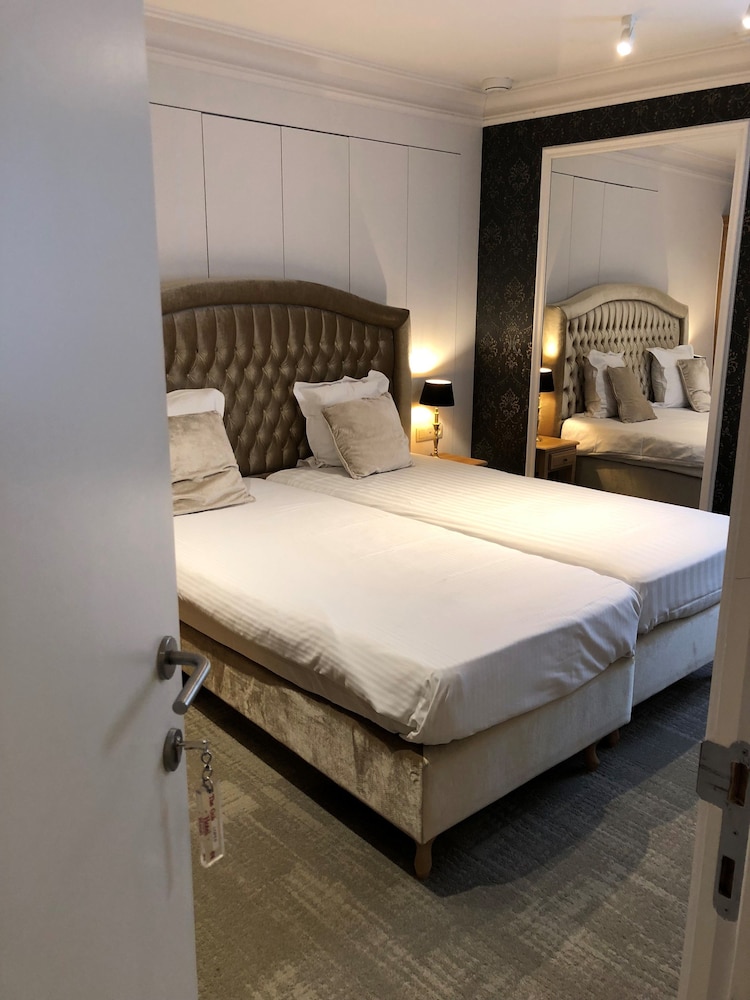 

Torino - Bruges - Golden Tree Hotel