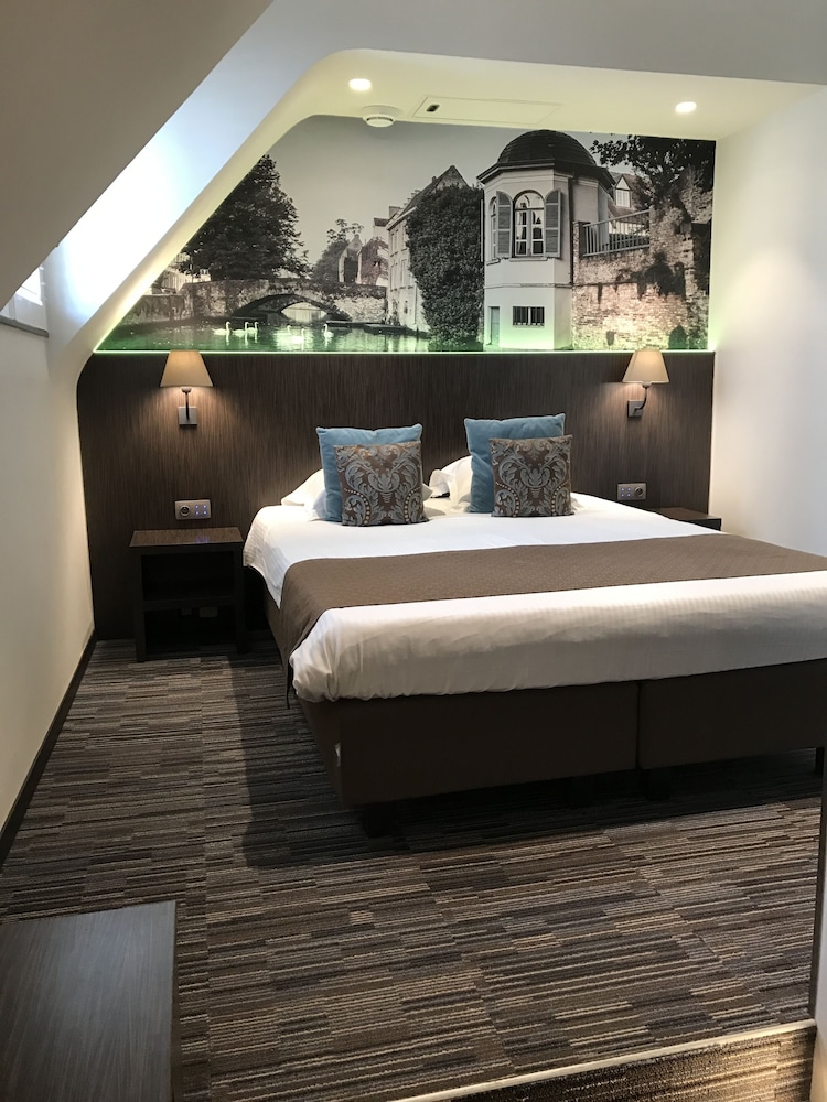

Roma - Bruges - Golden Tree Hotel
