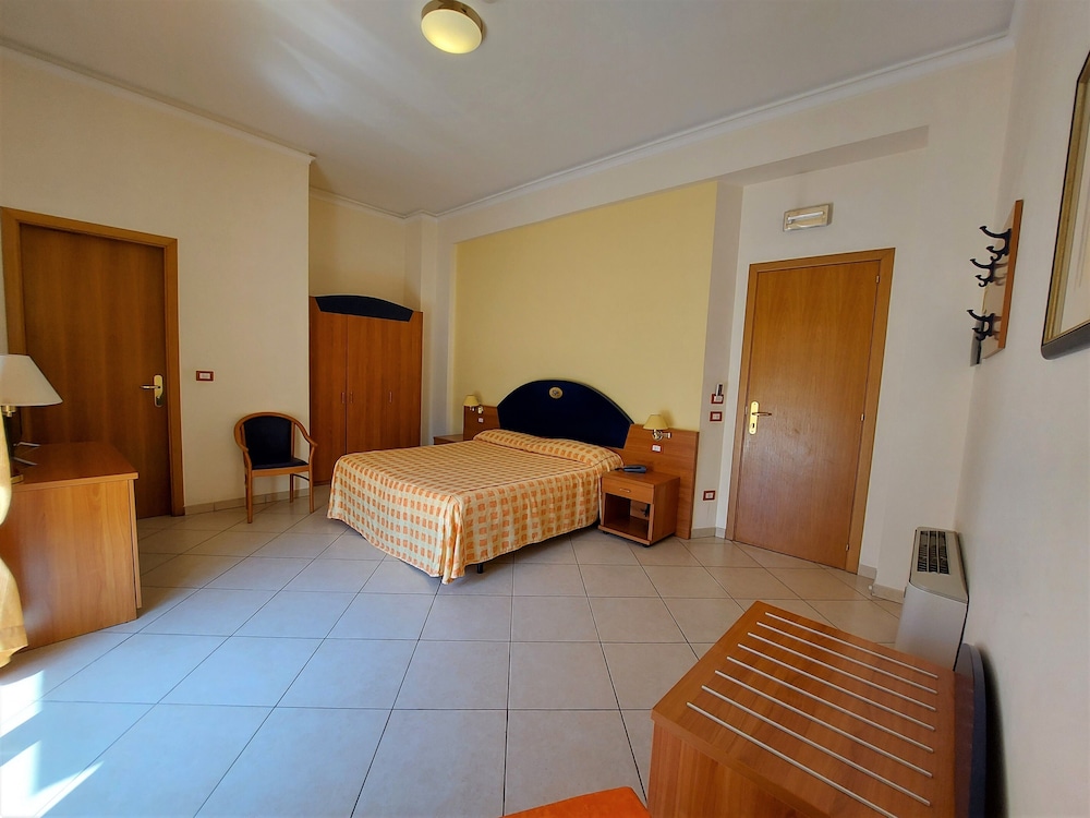 

Firenze - Tindari - Sait Hotel & BB
