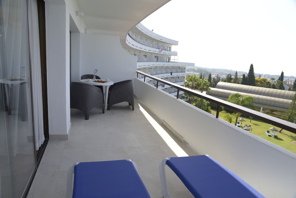

Roma - Puerto Banus - TRH Paraíso