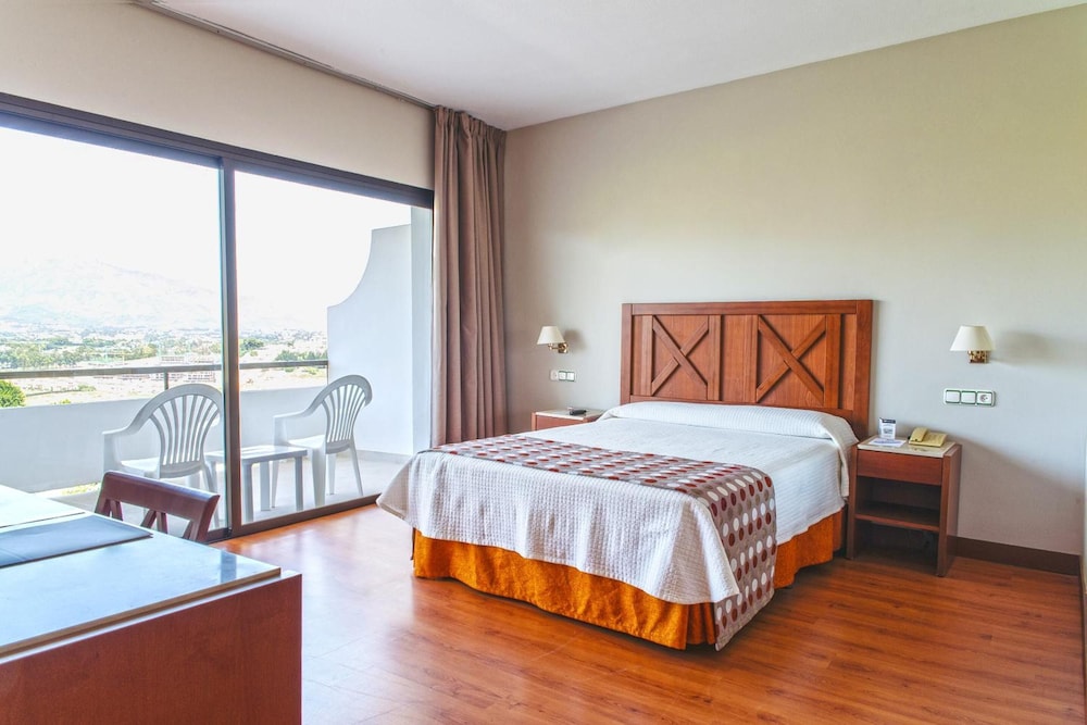 

Verona - Estepona - TRH Paraíso