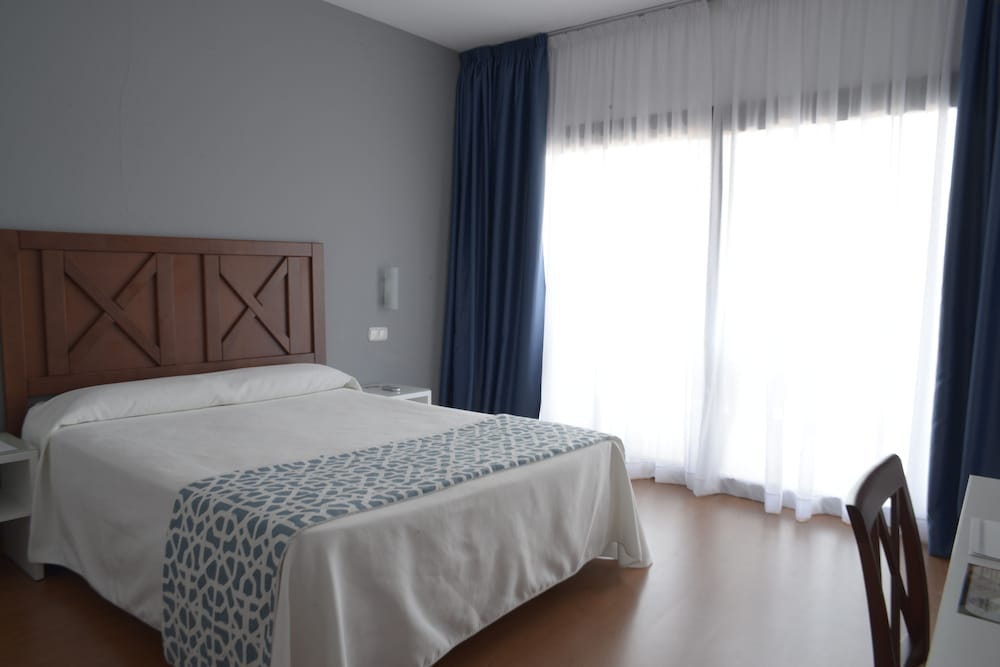 

Roma - Puerto Banus - TRH Paraíso