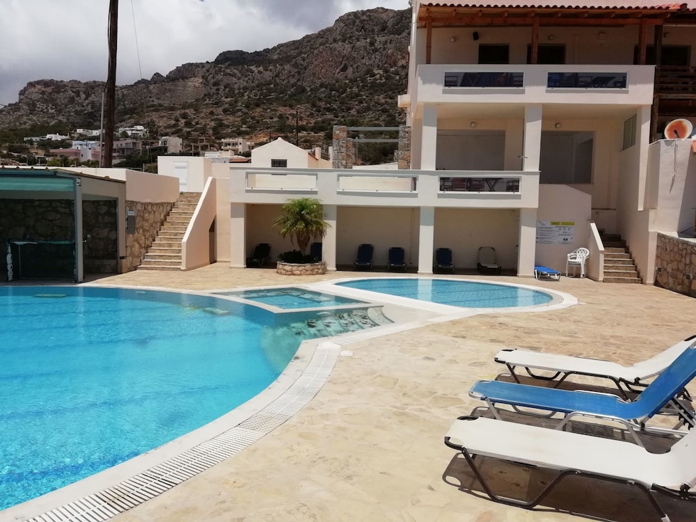 

Roma - Ayía Fothiá - Creta Suites