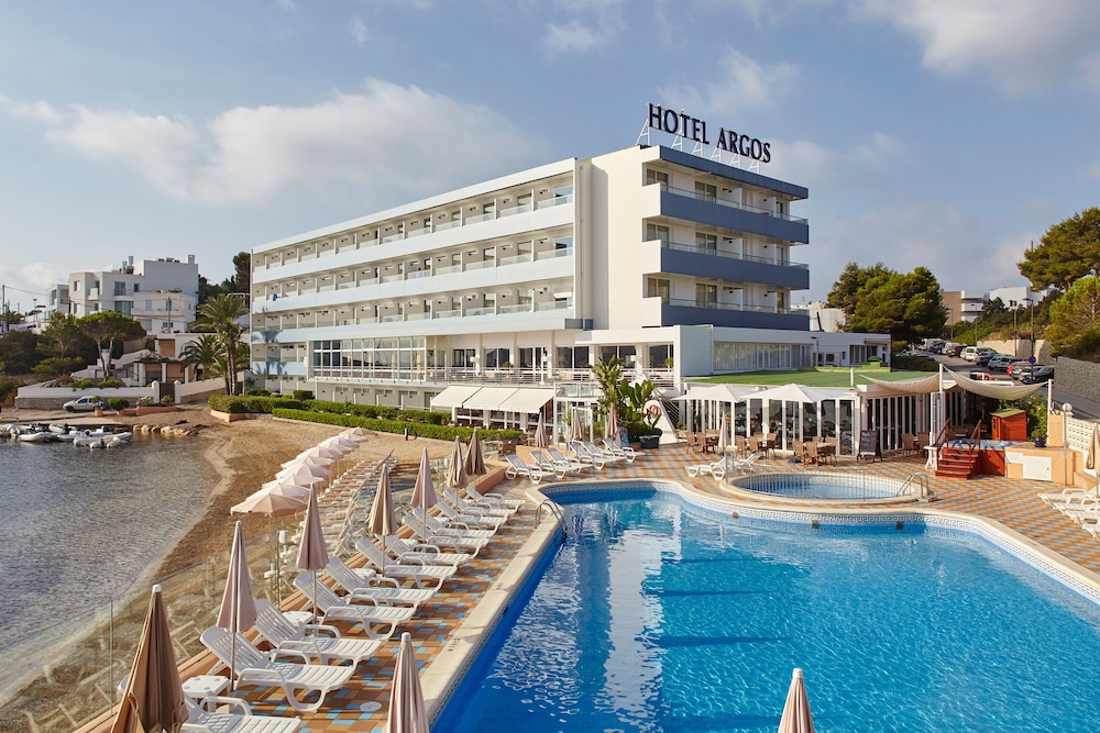 

Cagliari - Playa d'en Bossa, Ibiza - Hotel Argos Ibiza