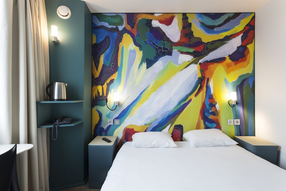 

Brindisi - Montevrain - Brit Hotel Codalysa Marne la Vallée - Torcy