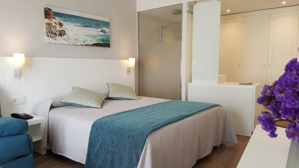

Cagliari - Cala D'Or - Hotel Pinos Playa