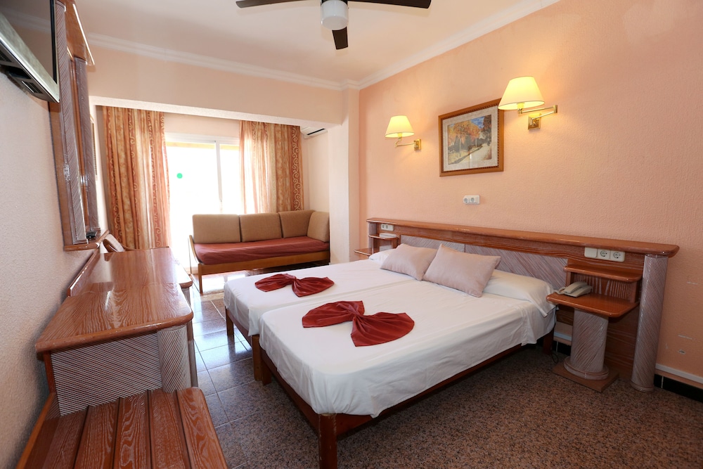 

Napoli - El Arenal - Hotel Manaus