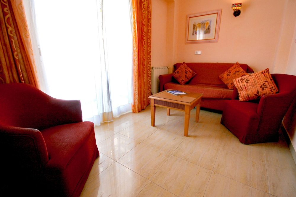 

Lamezia Terme - Playa de Palma - Hotel Manaus