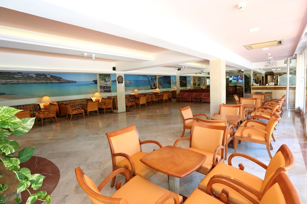 

Napoli - El Arenal - Hotel Manaus