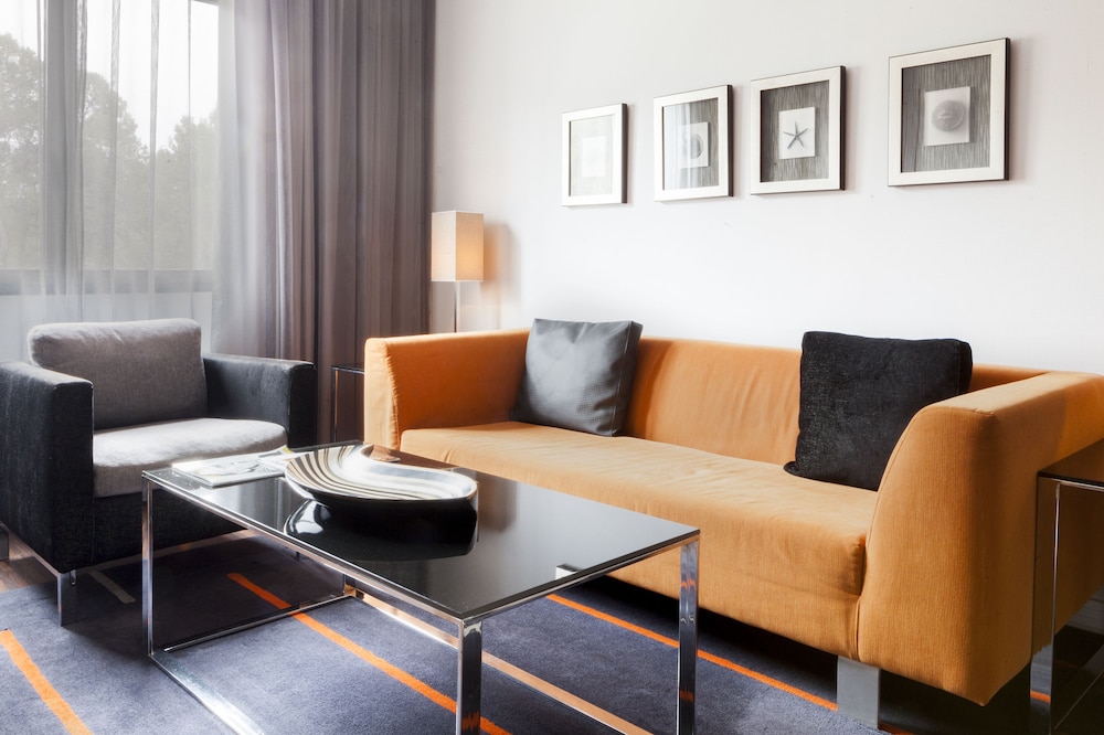 

Napoli - Girona - Hotel Palau de Bellavista Girona by URH