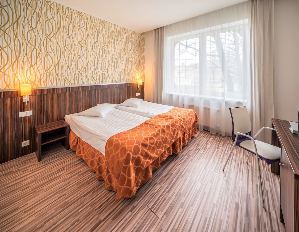 

Napoli - Riga - Rija VEF Hotel