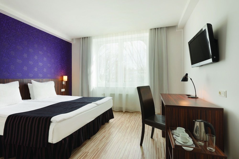 

Napoli - Riga - Rija VEF Hotel