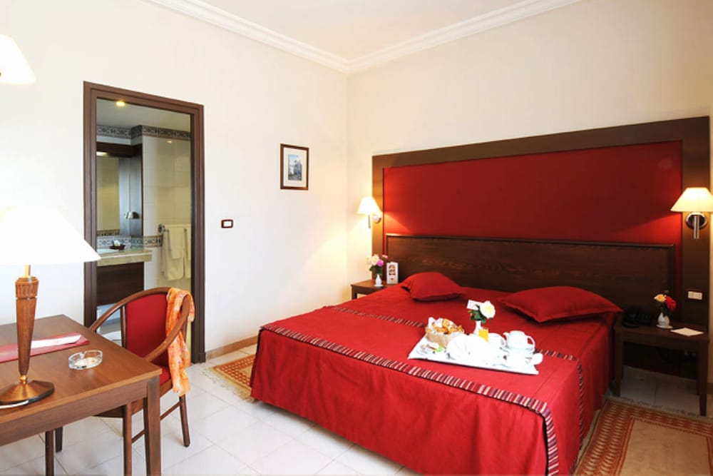 

Bologna - Tunisi - Hotel du Parc