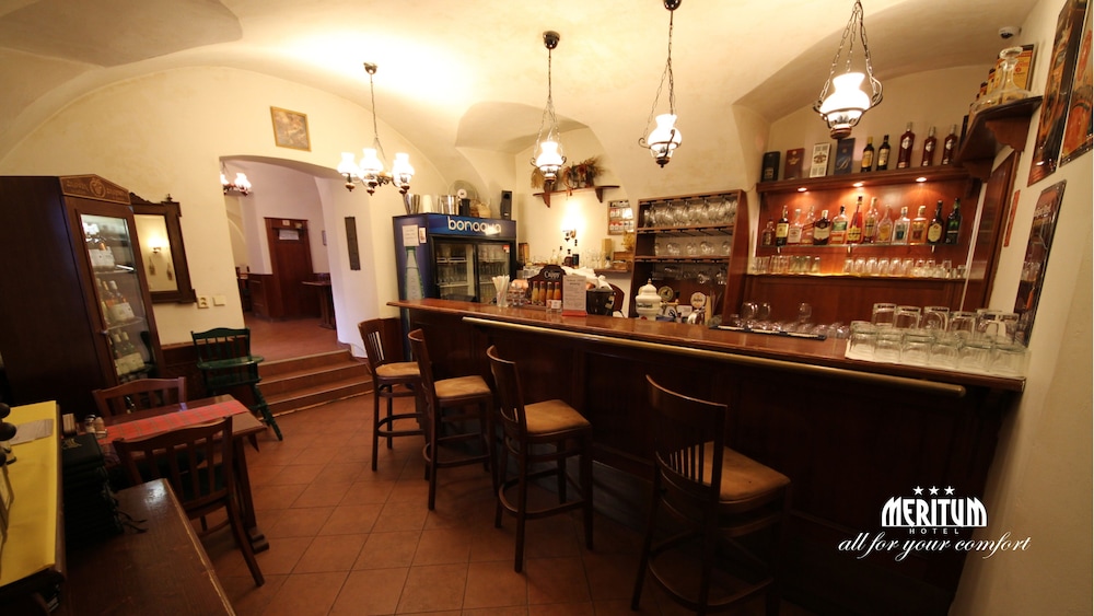 

Milano - Kněževes - Hotel Meritum