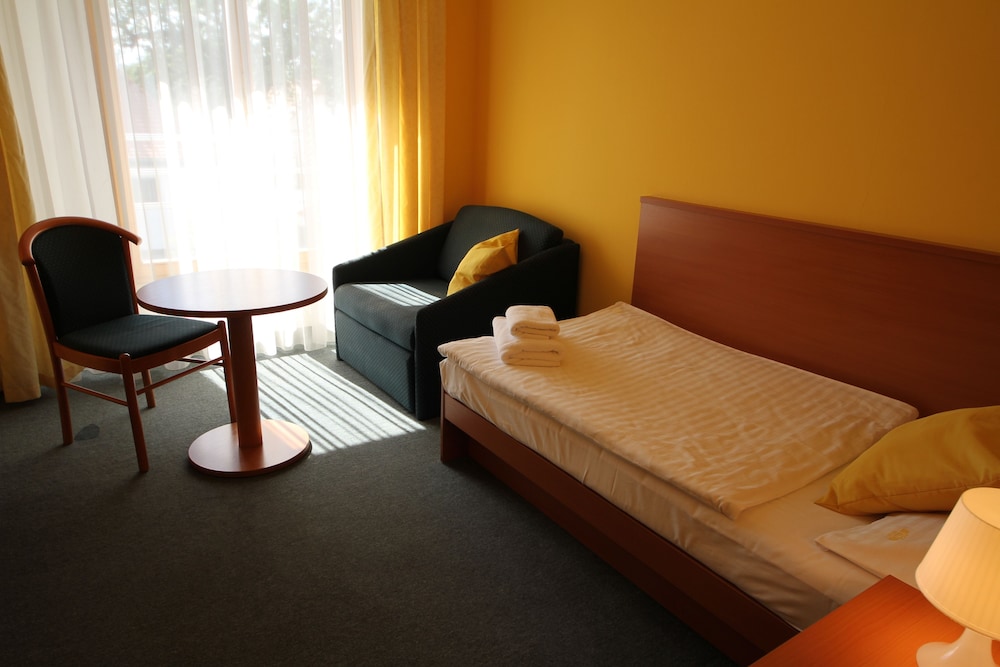 

Milano - Kněževes - Hotel Meritum