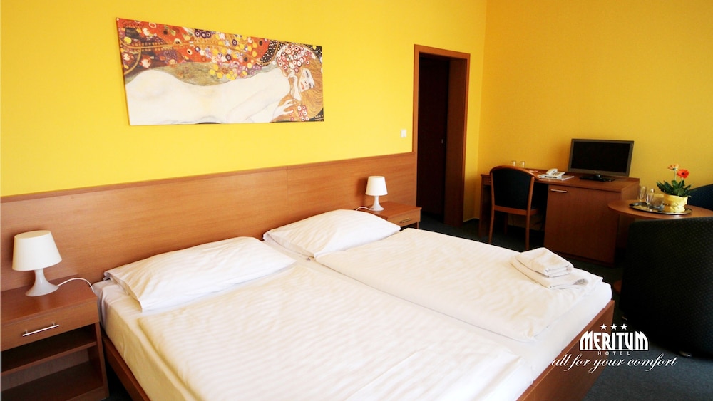 

Firenze - Praga, Aeroporto Václav Havel - Hotel Meritum