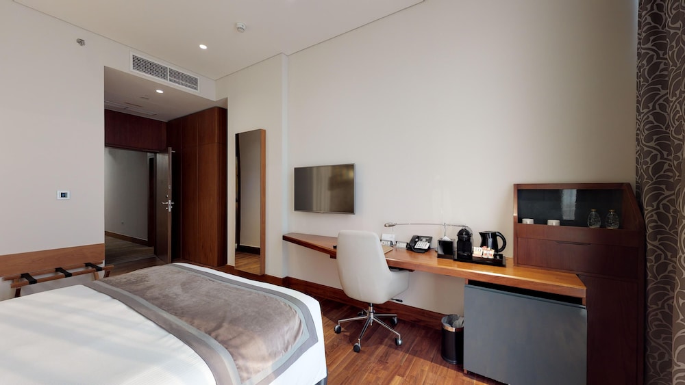 

Roma - Katar - The Avenue Hotel