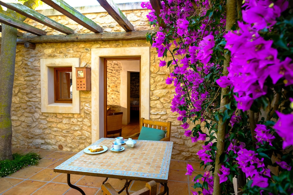 

Bari - San Antonio de Portmany, Ibiza - Can Lluc Boutique Hotel & Luxury Villas