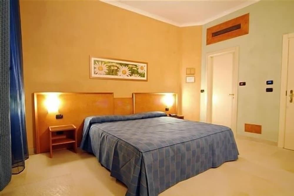 

Genova - Napoli - Hotel Eden