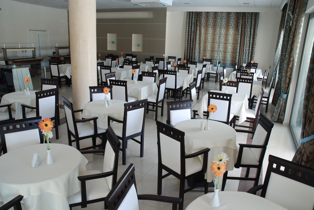 

Roma - Alikanas - Letsos Hotel