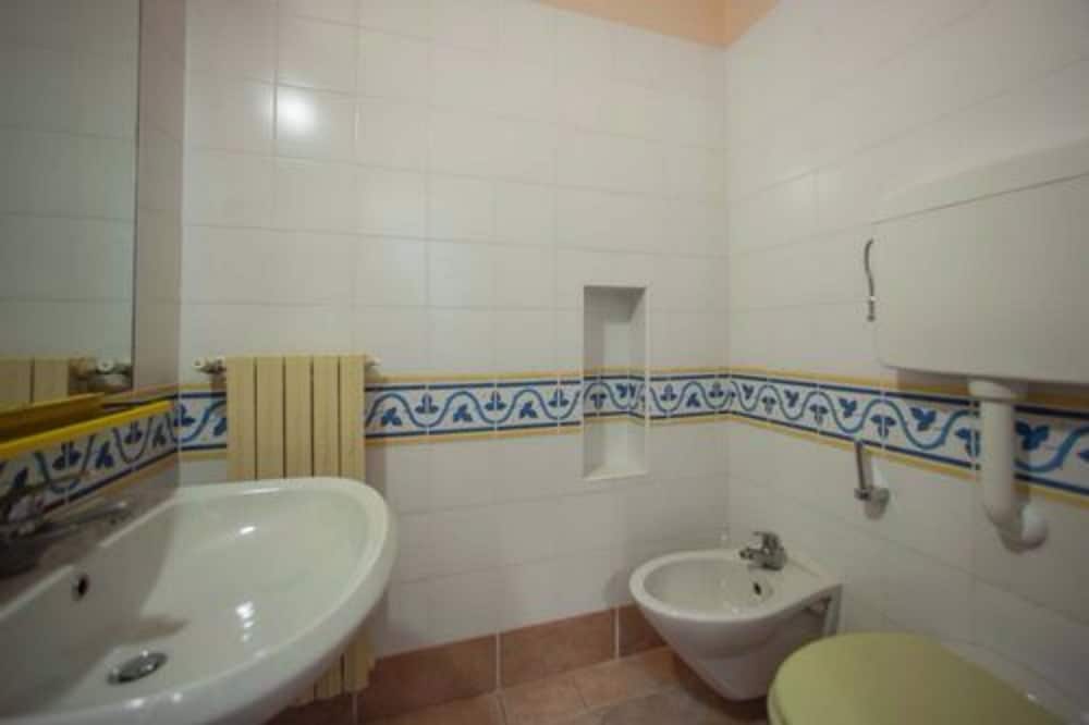 

Torino - Sirmione - The Garda Village