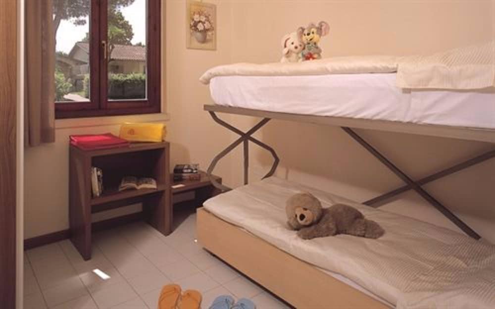 

Cagliari - Sirmione - The Garda Village