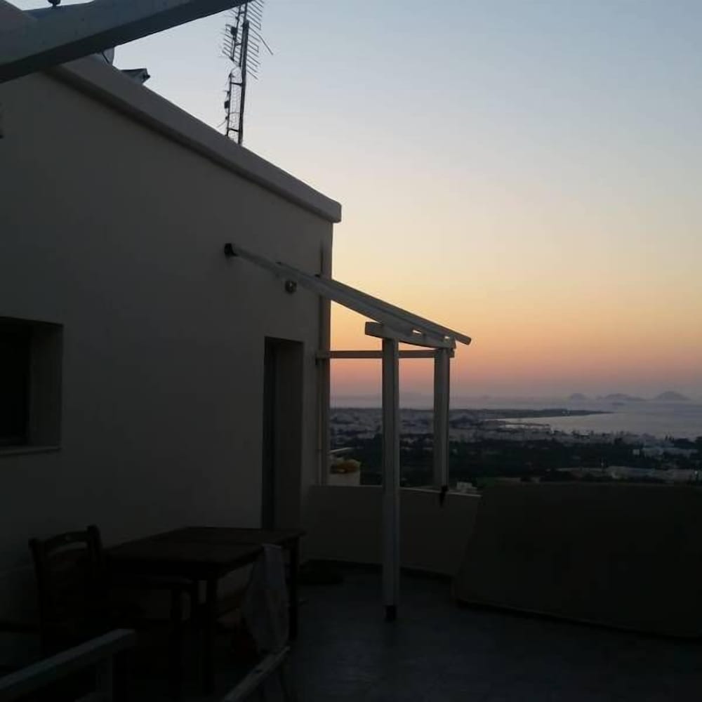 

Milano - Agios Fokas - Hercules Hills Sea View Villas