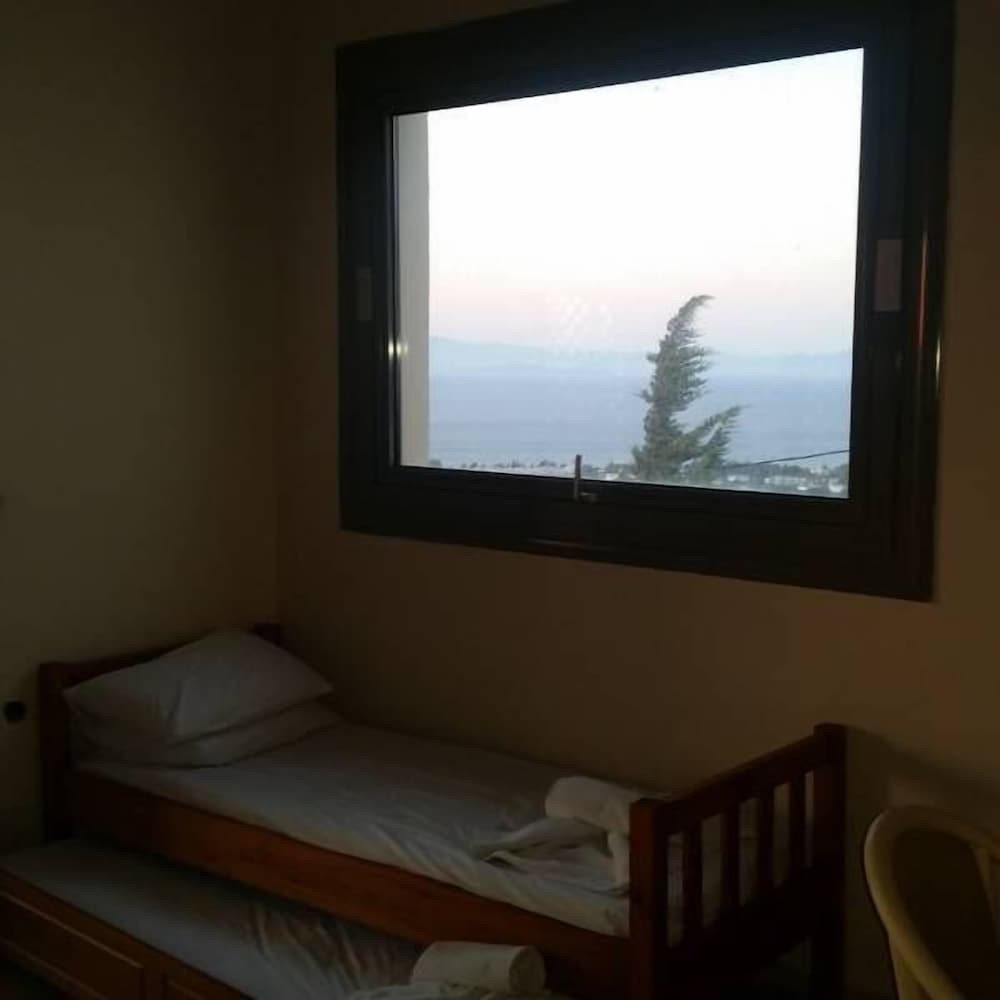 

Catania - Agios Fokas - Hercules Hills Sea View Villas