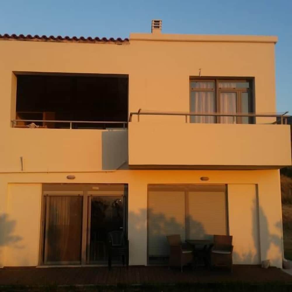 

Roma - Agios Fokas - Hercules Hills Sea View Villas