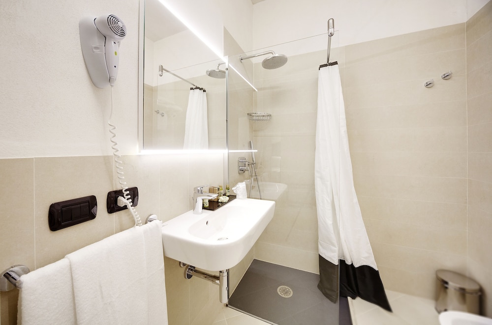 

Roma - Fontane Bianche - Addauro Resort